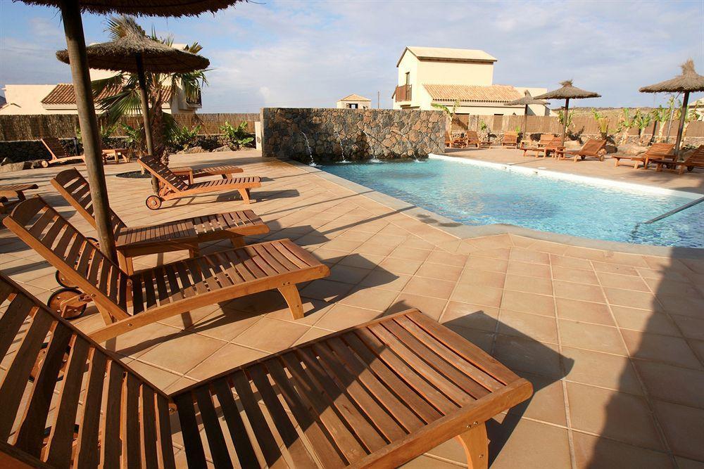 Villas Oasis Casa Vieja La Oliva Exterior foto