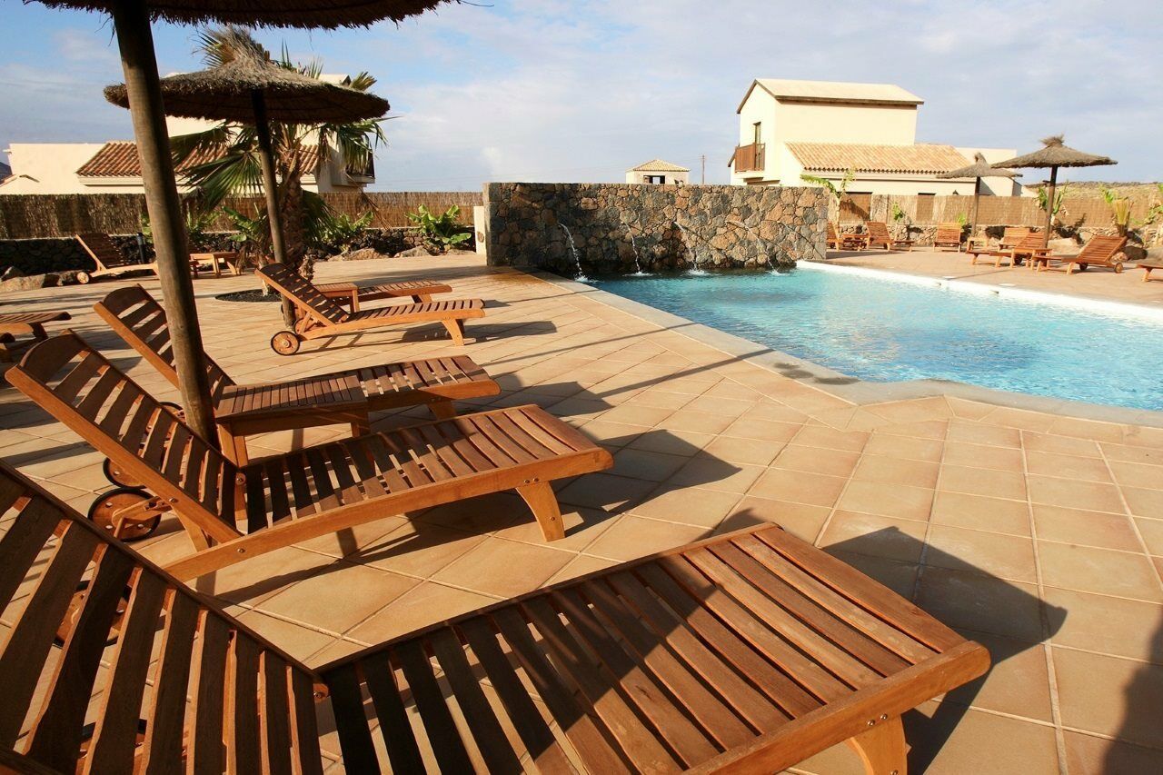 Villas Oasis Casa Vieja La Oliva Exterior foto