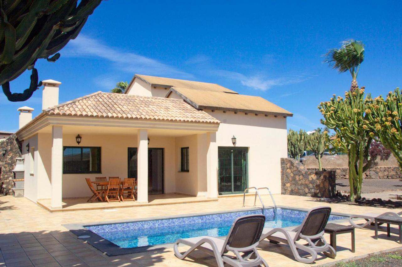 Villas Oasis Casa Vieja La Oliva Exterior foto
